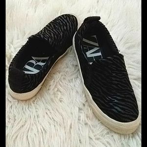 Zara slip on sneaker shoe